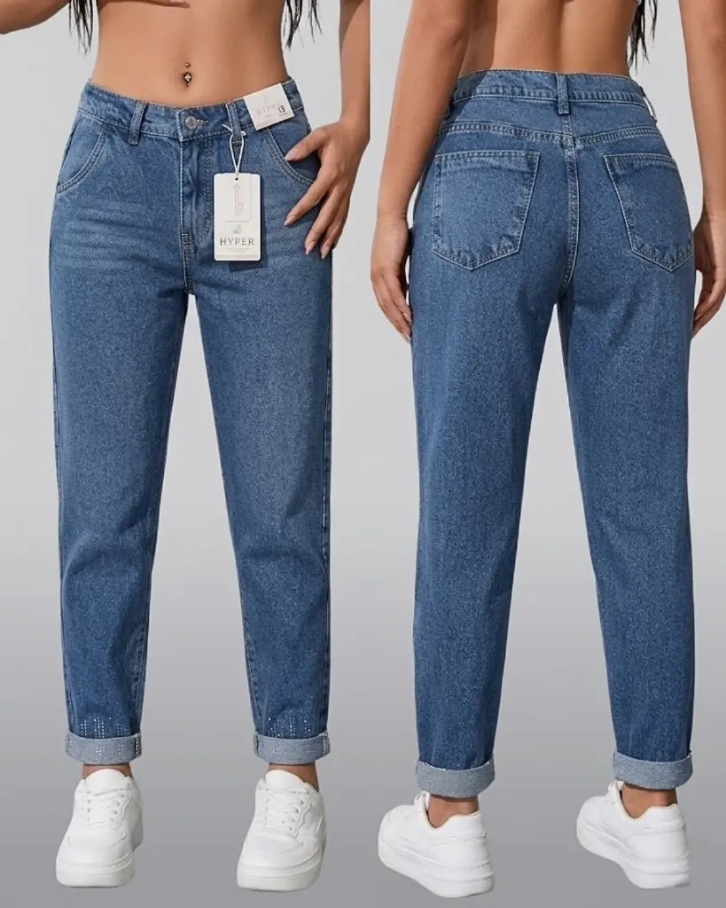 Mom jean rigido con brillos en la basta