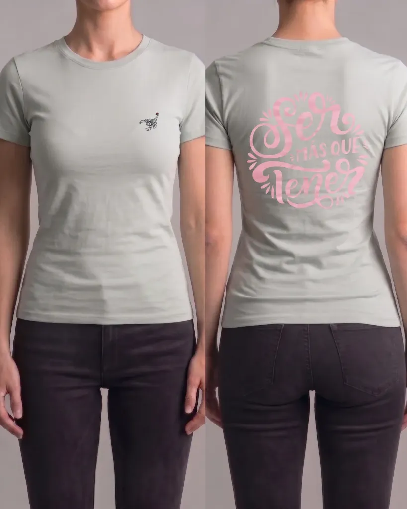 Camiseta estampada (Ser mas que tener)